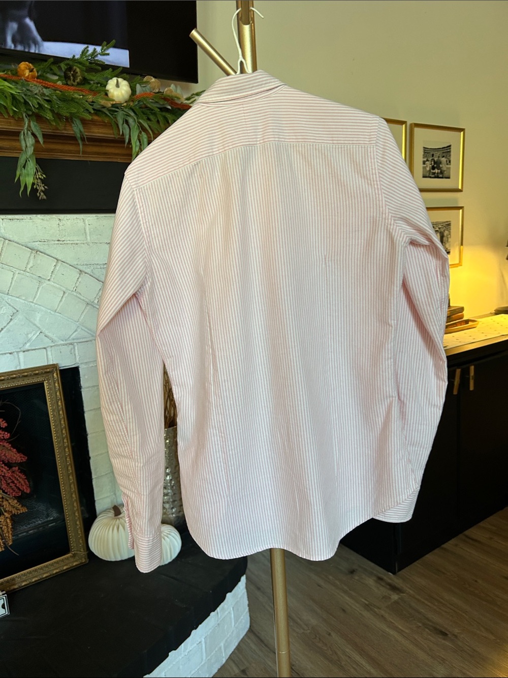 Ralph Lauren Women’s Pink Striped Slim Fit Oxford Button-Down Shirt - Picture 3 of 6